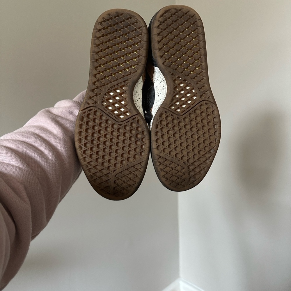 Vans Brown and Black Suede Sneakers - Picture 5 of 9